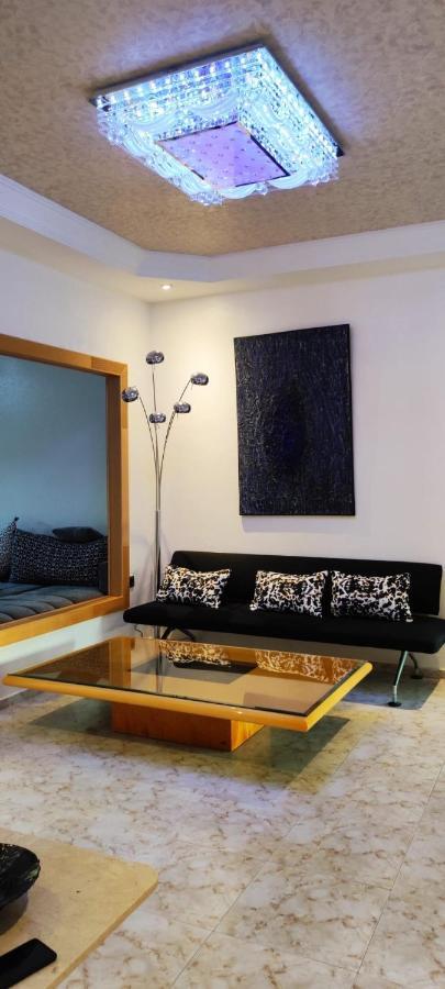 Appartements Nia Confort, Plein Centre Ville, Avec Terrasse Fès Exterior foto